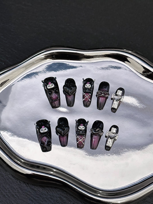 ' La Trouvaille' Press on nails【Kuromi】