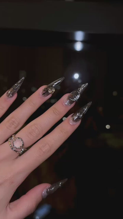 ' La Trouvaille' Press on nails【Undermoon】